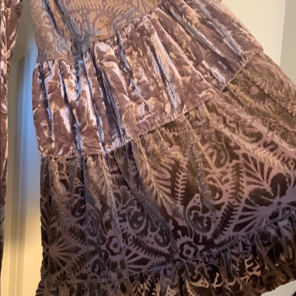 2 piece Elegant Purple Velvet Women's Top/Tunic. Like new. Never worn. Size Lg - Picture 3 of 6